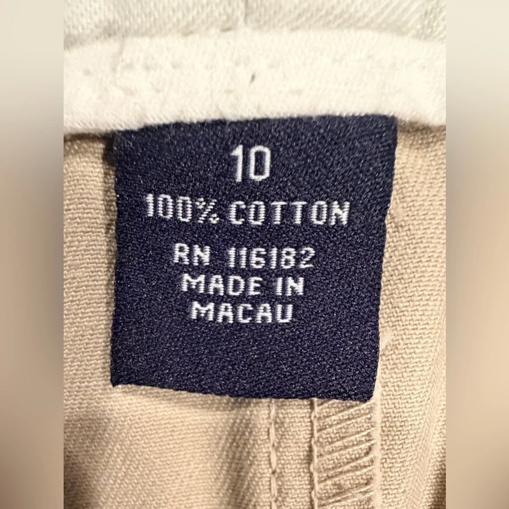 Campus Chinos | Notre Dame The Leprechaun mini-skirt. Size: 10